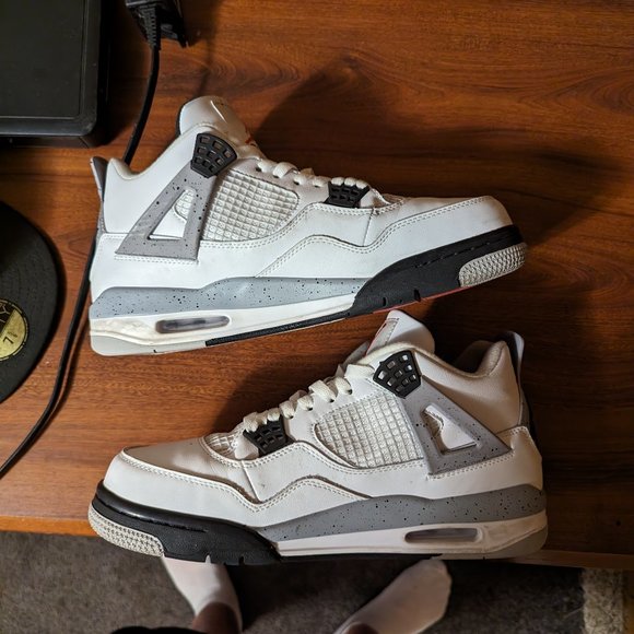 Jordan 4 white cement